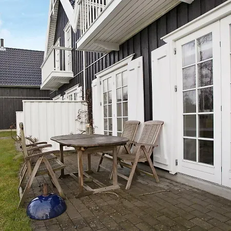 Three-bedroom Holiday In Nykobing Sj 3 Vakantiehuis *